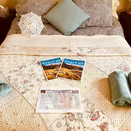 Treasure Box Retreat 3* Clifden